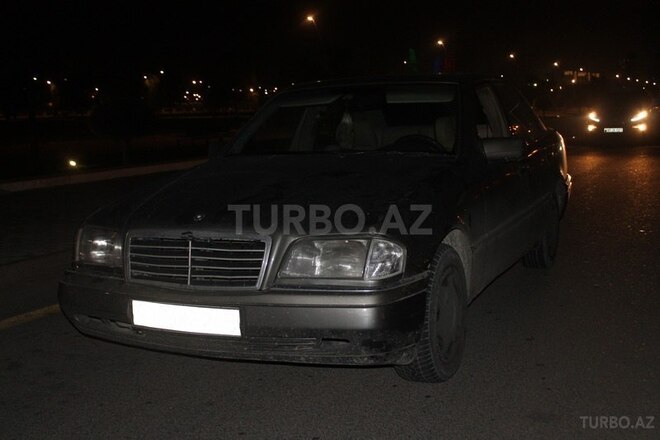 Mercedes C 220 1993, 312,197 km - 2.2 л - Bakı