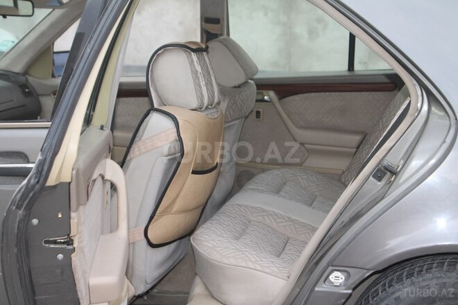 Mercedes C 220 1993, 312,197 km - 2.2 л - Bakı