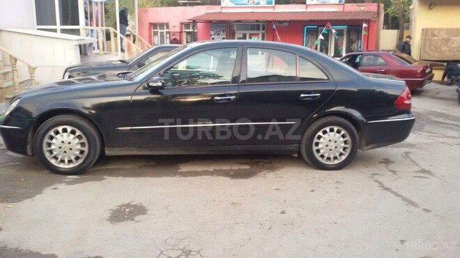 Mercedes E 220 2004, 320,000 km - 2.2 л - Bakı