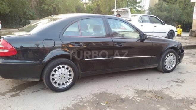 Mercedes E 220 2004, 320,000 km - 2.2 л - Bakı