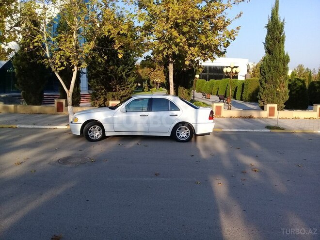 Mercedes C 230 1999, 118,500 km - 2.3 l - Beyləqan