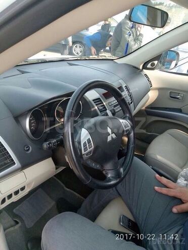 Mitsubishi Outlander 2010, 65,400 km - 0.3 l - Şabran