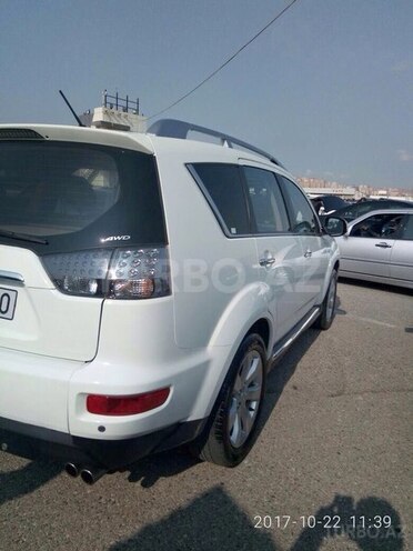 Mitsubishi Outlander 2010, 65,400 km - 0.3 l - Şabran