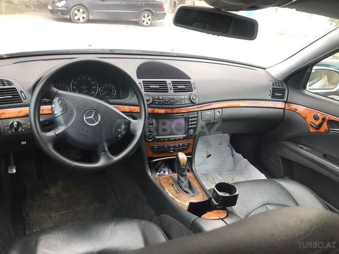 Mercedes E 320 2004, 230,000 km - 3.2 l - Bakı