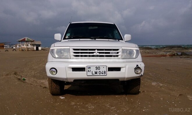 Mitsubishi Pajero io 2001, 165,000 km - 1.8 l - Bakı