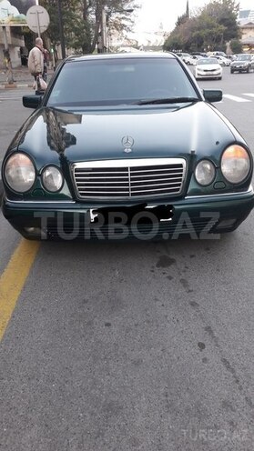 Mercedes E 240 1997, 241,000 km - 2.4 l - Bakı