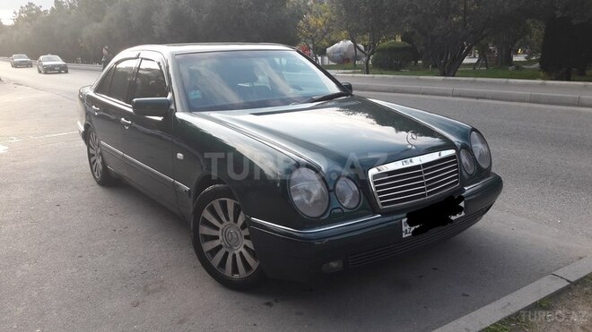 Mercedes E 240 1997, 241,000 km - 2.4 l - Bakı