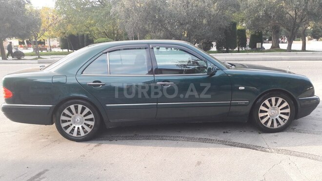 Mercedes E 240 1997, 241,000 km - 2.4 l - Bakı