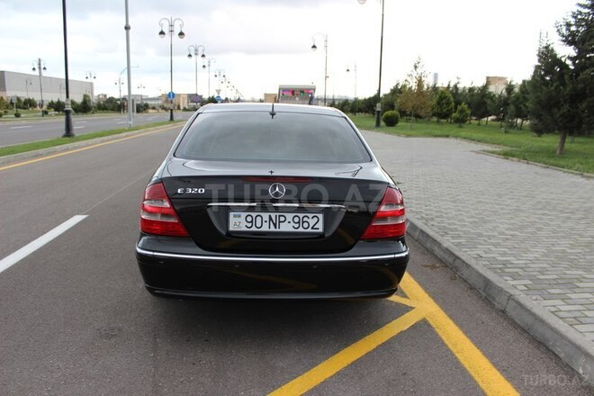 Mercedes E 320 2003, 248,000 km - 3.2 l - Bakı
