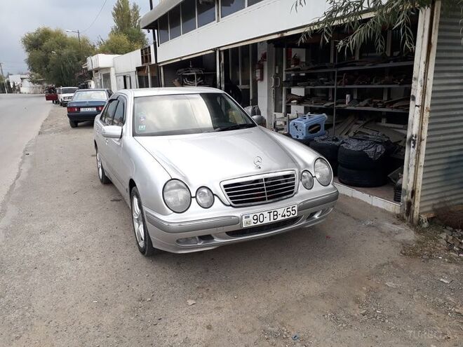Mercedes E 220 2000, 34,900 km - 2.2 л - Masallı