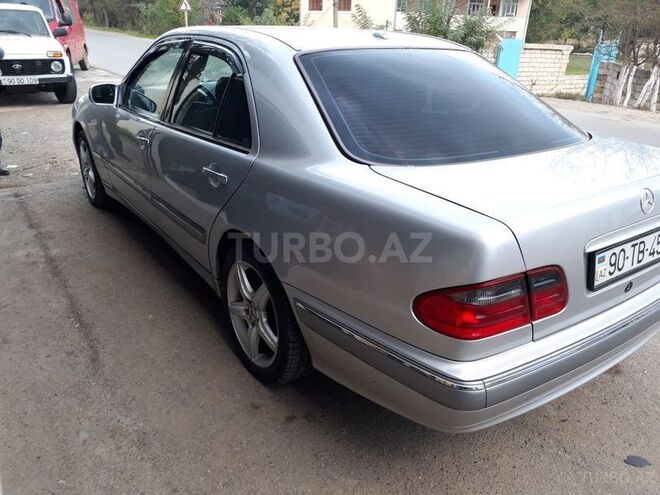 Mercedes E 220 2000, 34,900 km - 2.2 л - Masallı