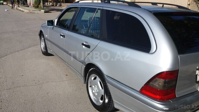 Mercedes  2000, 530,000 km - 0.2 л - Yevlax