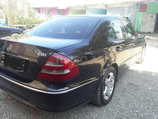 Mercedes E 220 2002, 218,000 km - 2.2 l - Gəncə