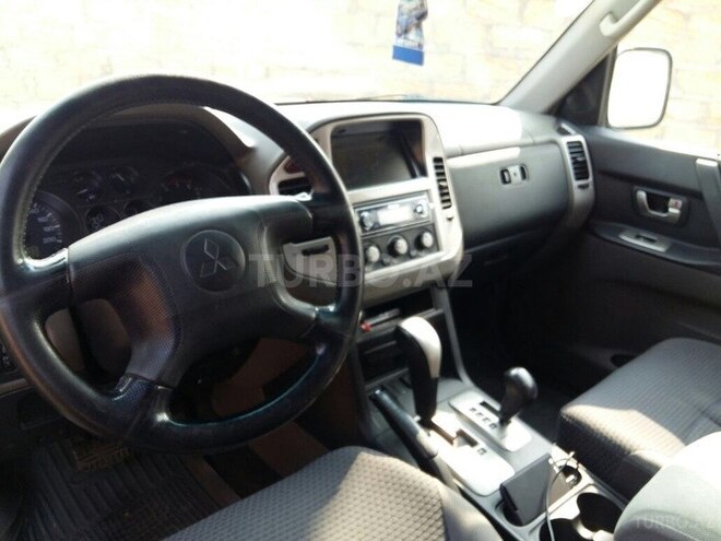 Mitsubishi Pajero 2004, 268,600 km - 3.2 l - Mingəçevir