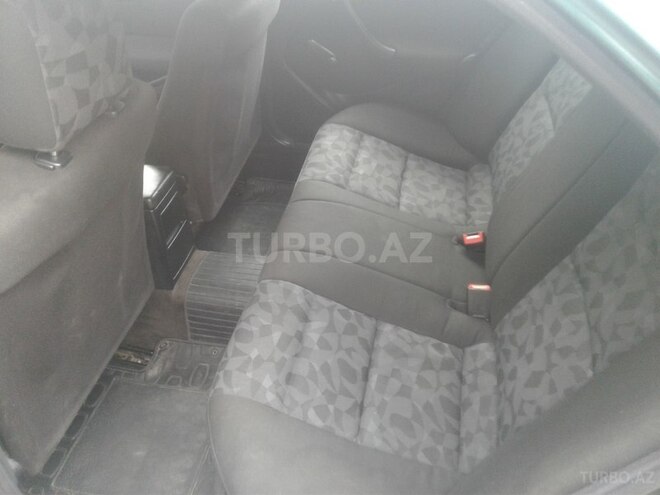 Mercedes C 220 2000, 328,000 km - 2.2 l - Bakı