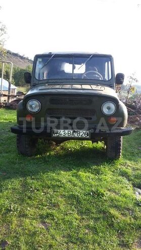UAZ 469 1983, 140,000 km - 2.4 l - Lerik