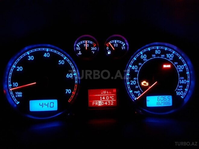 Volkswagen Passat 2003, 183,000 km - 1.8 l - Bakı
