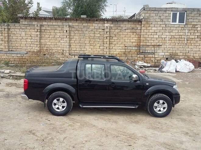 Nissan Navara 2012, 143,639 km - 2.5 l - Bakı