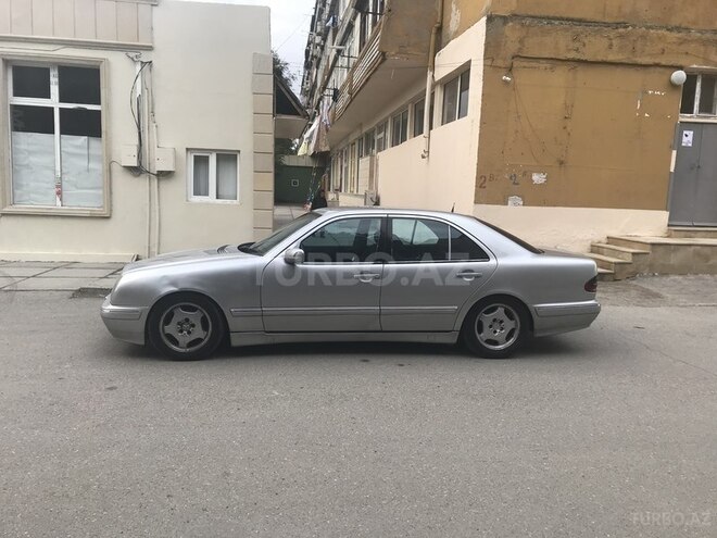 Mercedes E 220 2000, 189,800 km - 2.2 l - Sumqayıt