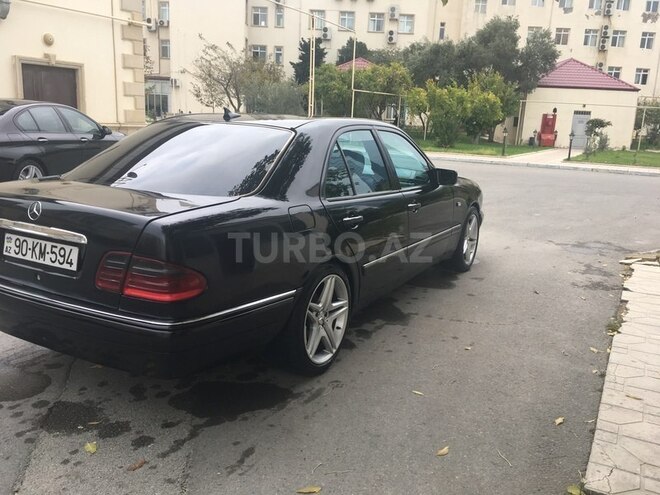 Mercedes E 300 1998, 230,000 km - 3.0 l - Bakı