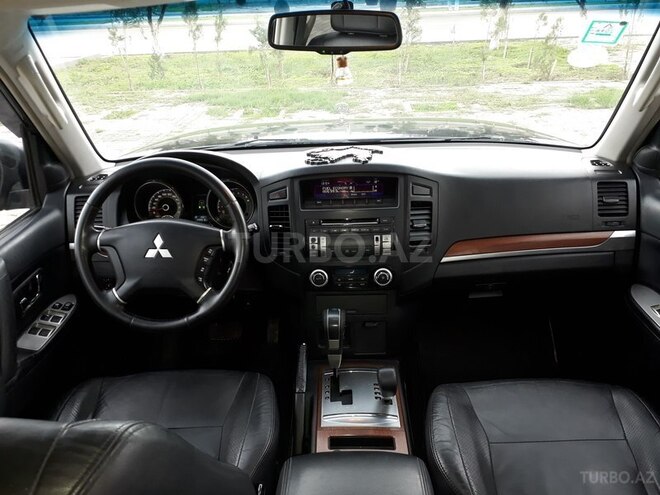Mitsubishi Pajero 2008, 135,600 km - 3.0 l - Bakı