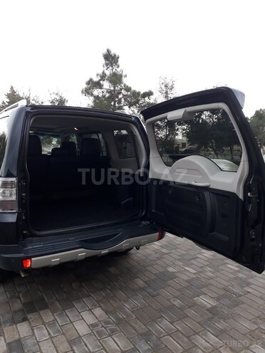 Mitsubishi Pajero 2008, 135,600 km - 3.0 l - Bakı