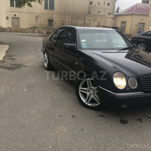 Mercedes E 300 1998, 230,000 km - 3.0 l - Bakı