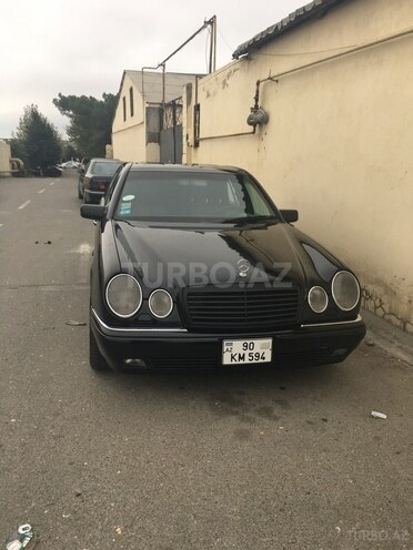 Mercedes E 300 1998, 230,000 km - 3.0 l - Bakı