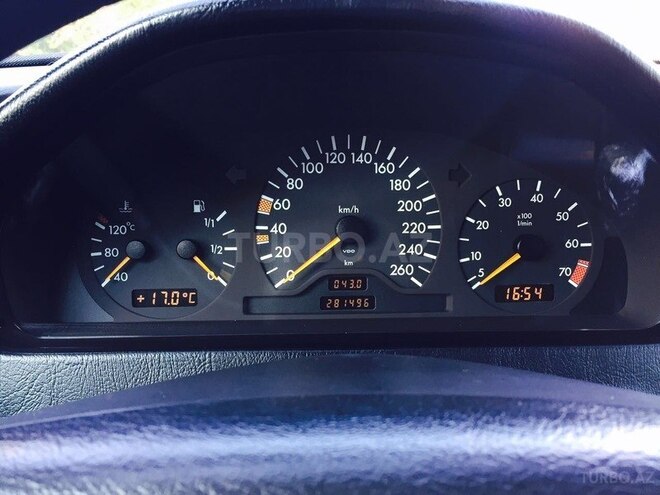Mercedes C 230 1996, 281,496 km - 2.3 л - Qax