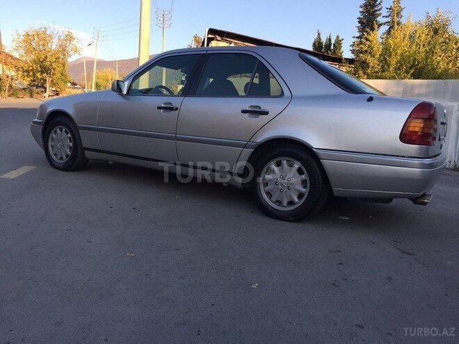 Mercedes C 230 1996, 281,496 km - 2.3 л - Qax