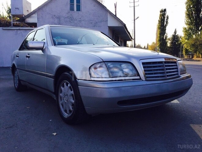 Mercedes C 230 1996, 281,496 km - 2.3 л - Qax