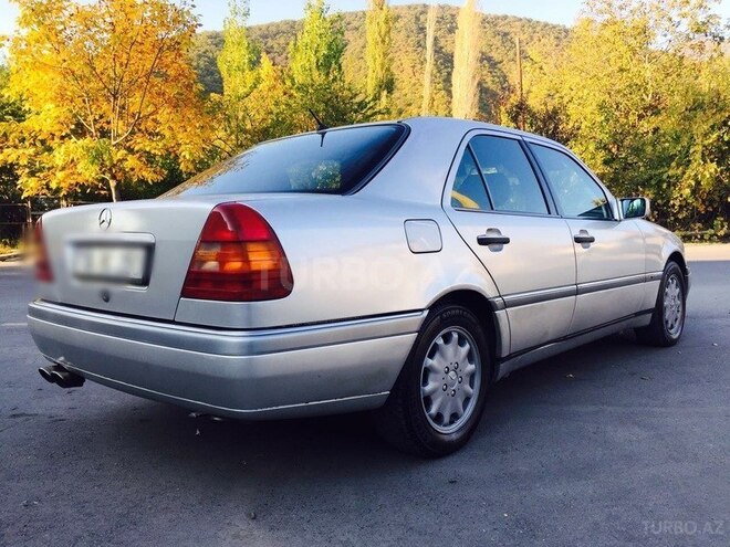 Mercedes C 230 1996, 281,496 km - 2.3 л - Qax
