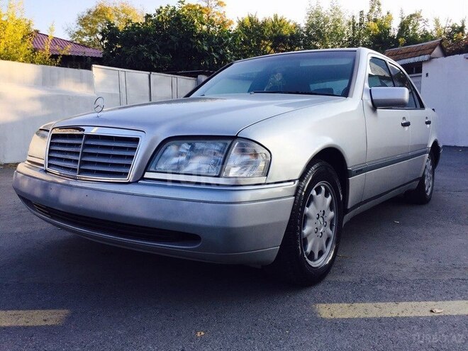 Mercedes C 230 1996, 281,496 km - 2.3 л - Qax