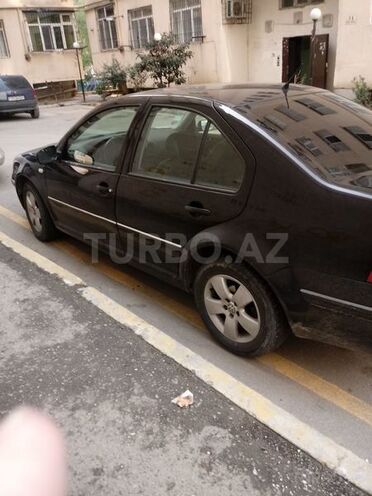 Volkswagen Jetta 2004, 215,698 km - 1.8 l - Bakı