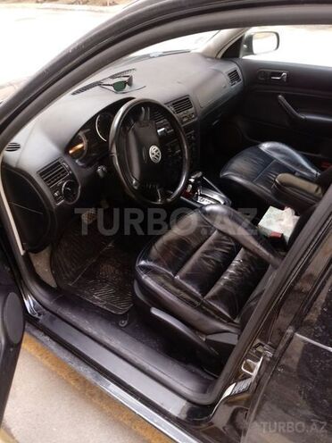 Volkswagen Jetta 2004, 215,698 km - 1.8 l - Bakı
