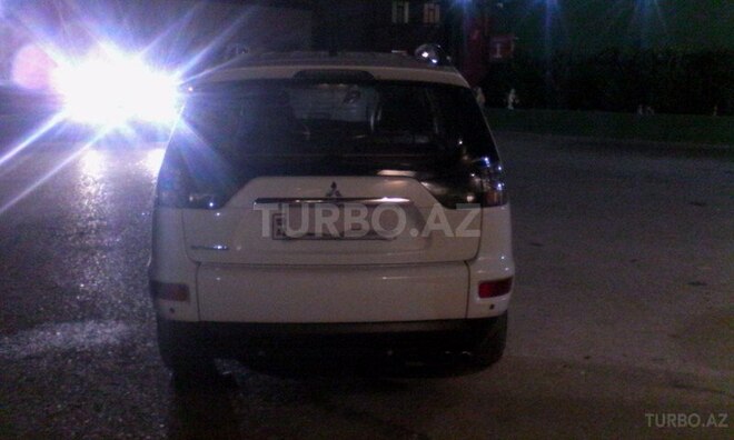 Mitsubishi Outlander 2010, 66,000 km - 3.0 l - Bakı