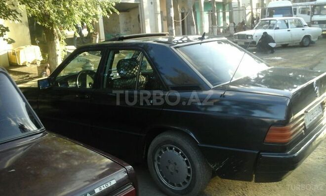 Mercedes 190 1992, 222,000 km - 2.0 l - Biləsuvar