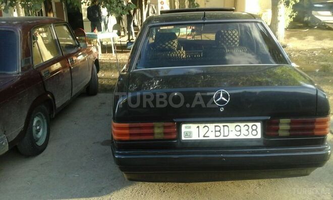 Mercedes 190 1992, 222,000 km - 2.0 l - Biləsuvar