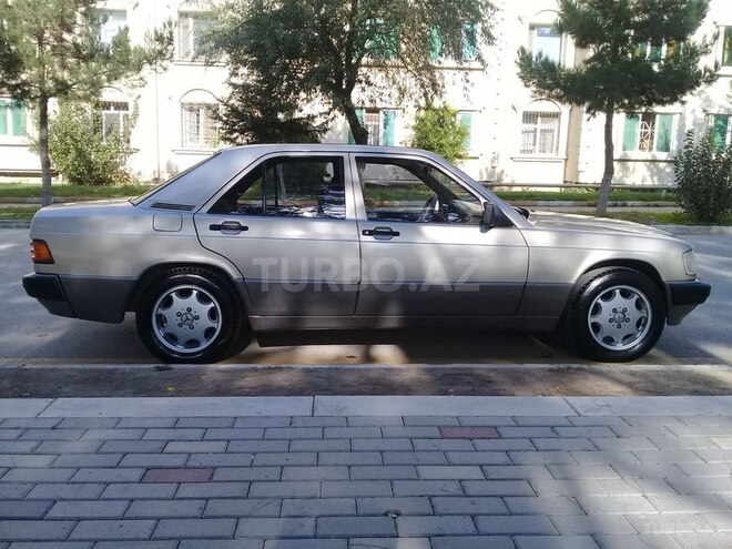 Mercedes 190 1990, 292,000 km - 1.8 l - Bakı