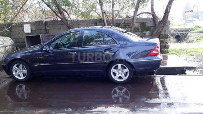 Mercedes C 180 2002, 200,600 km - 1.8 l - Bakı