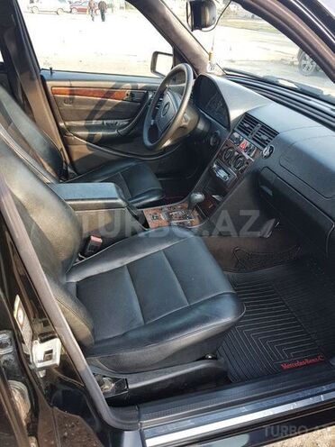 Mercedes C 230 2000, 260,000 km - 2.3 l - Sumqayıt