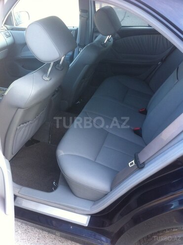 Mercedes E 240 2001, 263,424 km - 2.6 l - Bakı