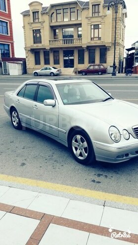 Mercedes E 240 1999, 150,000 km - 2.6 l - Bakı