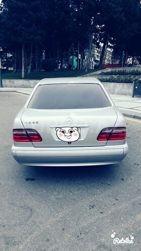 Mercedes E 240 1999, 150,000 km - 2.6 l - Bakı