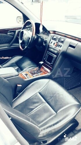 Mercedes E 240 1999, 150,000 km - 2.6 l - Bakı