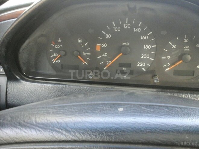 Mercedes C 250 1993, 751,288 km - 2.5 л - İmişli