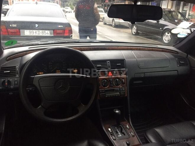 Mercedes C 220 1996, 275,000 km - 2.2 l - Bakı