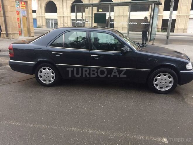 Mercedes C 220 1996, 275,000 km - 2.2 l - Bakı