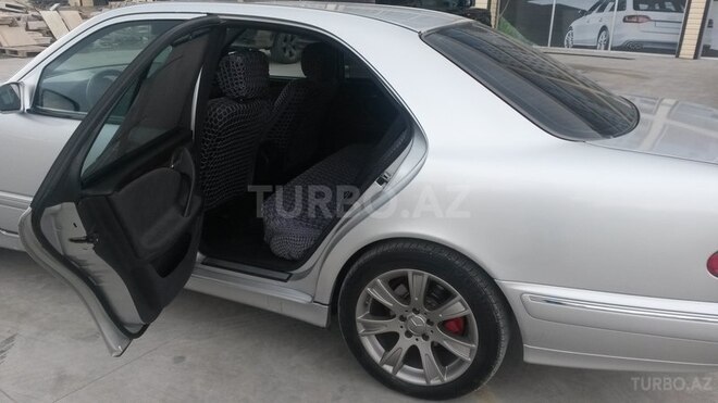 Mercedes E 270 2001, 285,000 km - 2.7 l - Bakı