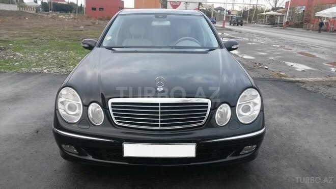 Mercedes E 240 2002, 227,000 km - 2.4 л - Quba